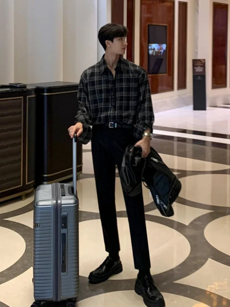 Casual Black Blouse - Image 3