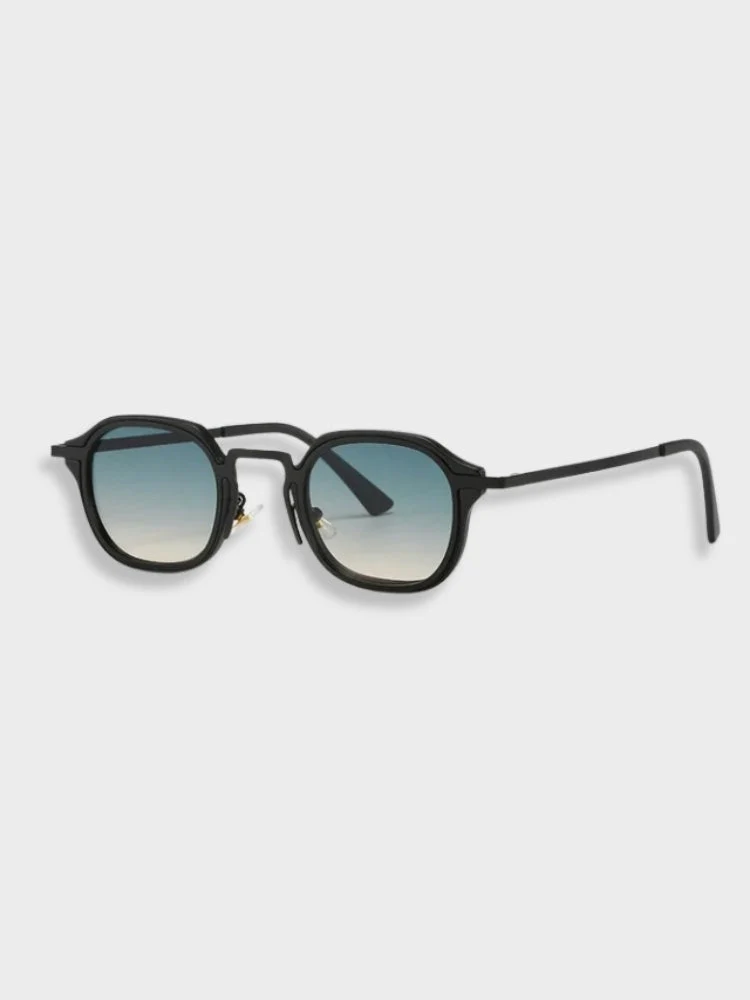 Classic Round Sunglasses - Image 5