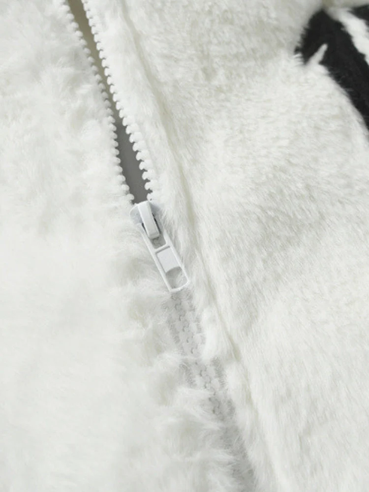DCRB x HR Fuzzy Fleece - Image 8