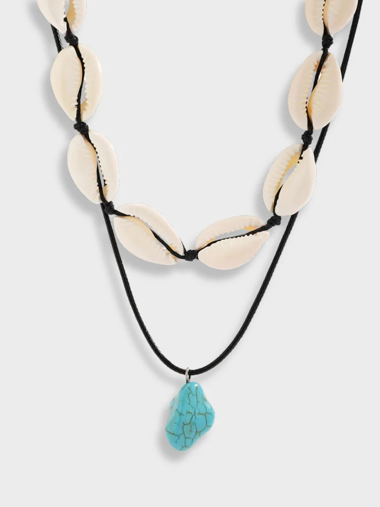 Sea Shell Beach Choker with Stone Pendant - Image 3