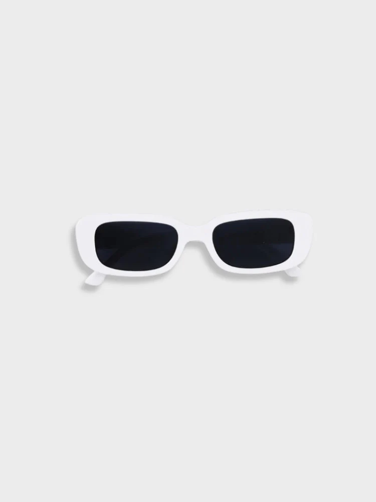 Vintage Old Money Style Sunglasses - Image 7